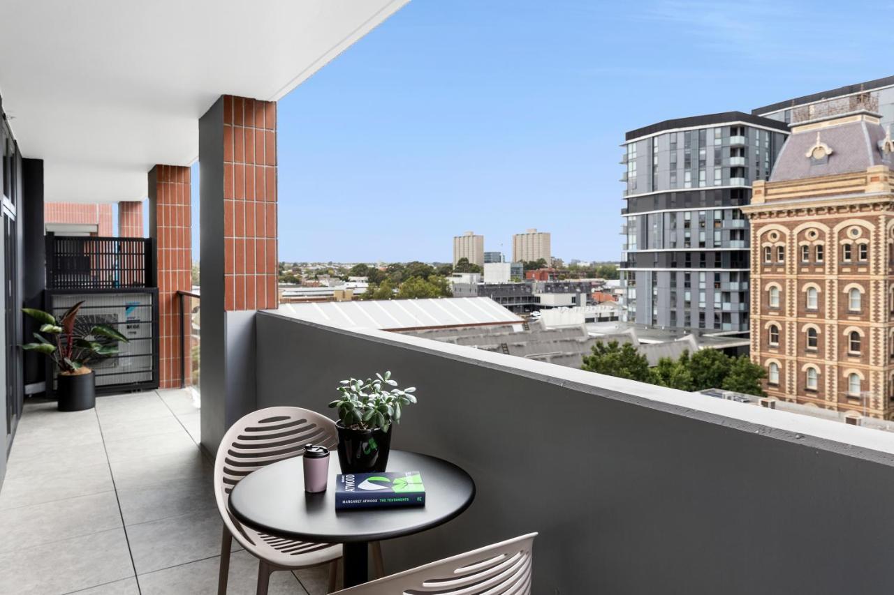 Отель Quest Collingwood Мельбурн Экстерьер фото